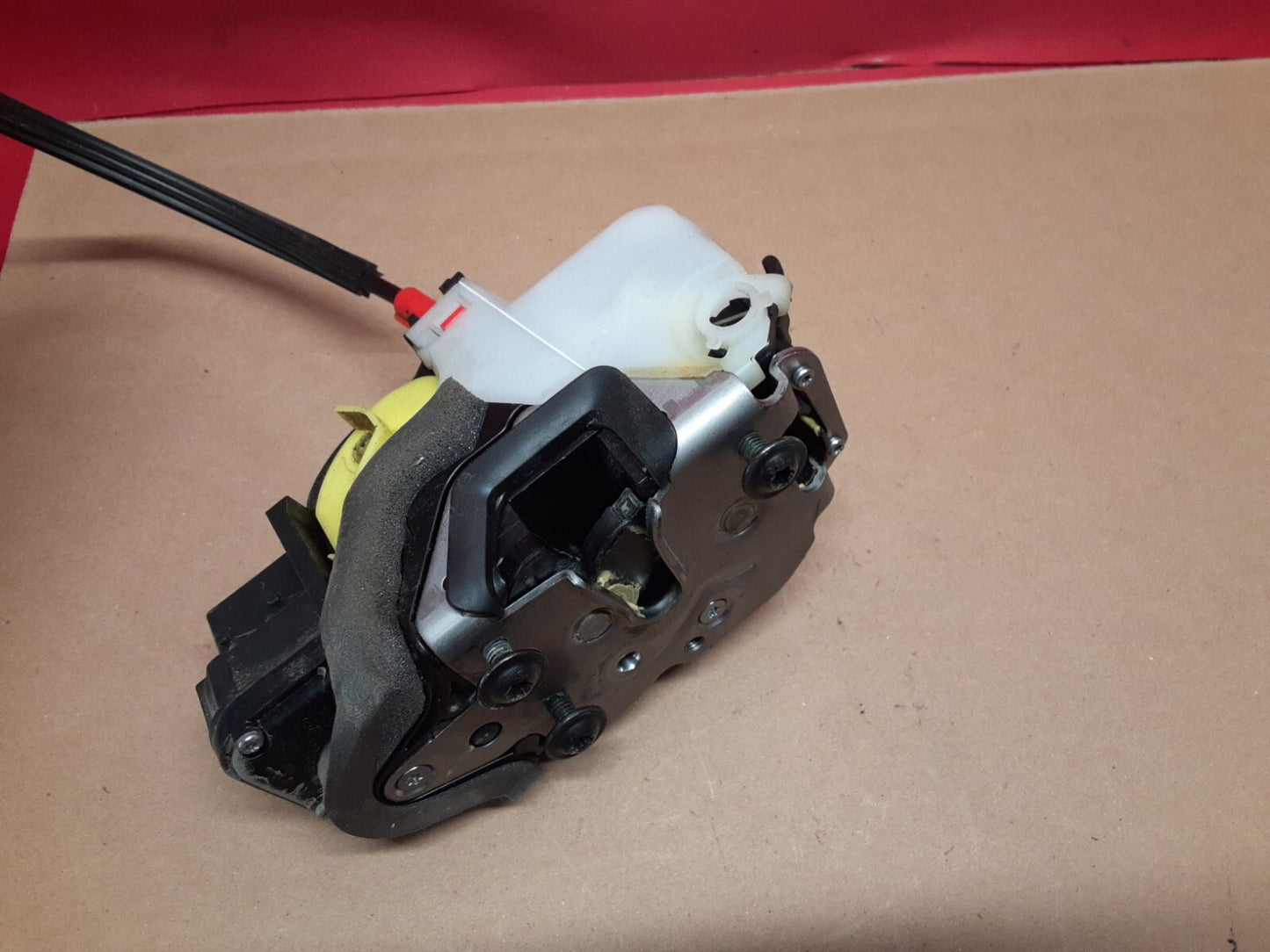 2010 - 2022 GMC Chevy Cadillac Buick FRONT LEFT DRIVER Door Latch Lock Actuator