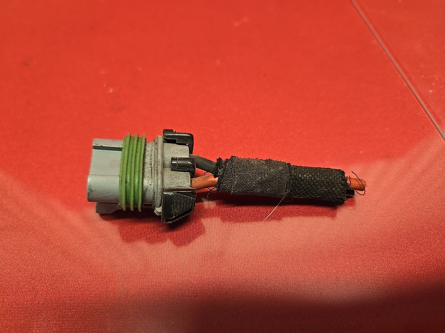 2003 - 2017 Maserati Secondary Air Pump Assembly PIGTAIL 181197