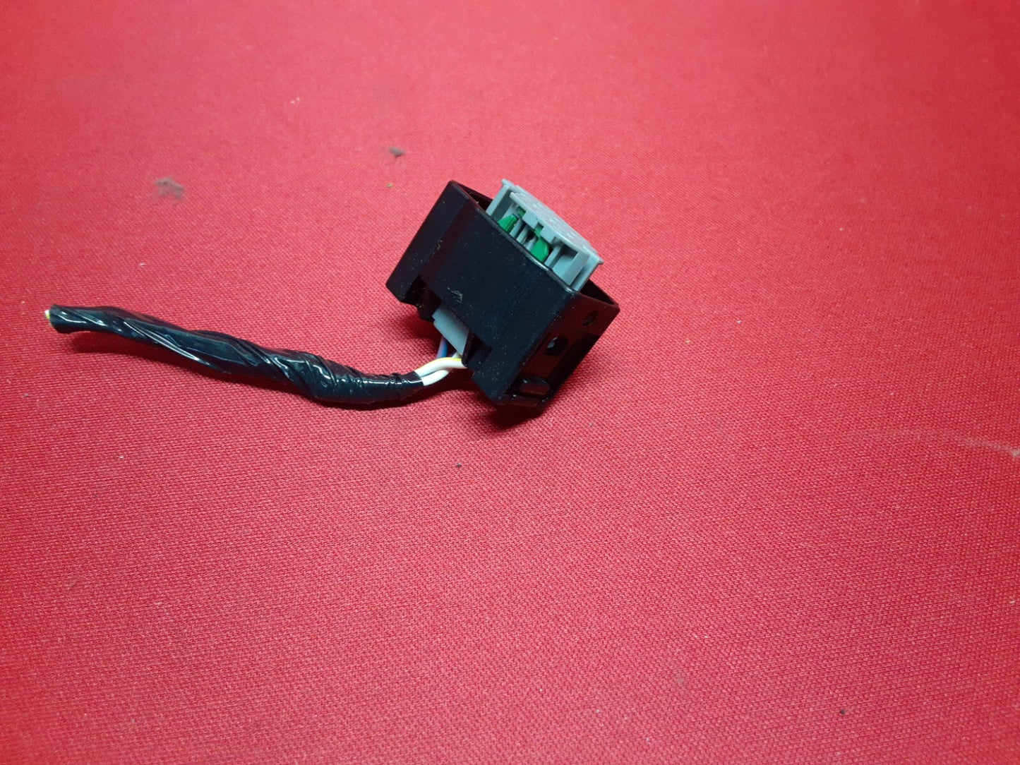 2006 - 2008 Chrysler Dodge Jeep Stability YAW Rate Sensor 56029328AB PIGTAIL