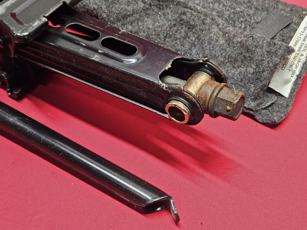 2005-2008 Ford Mercury Emergency Spare Tire Scissor Jack Lug Wrench Bag Set