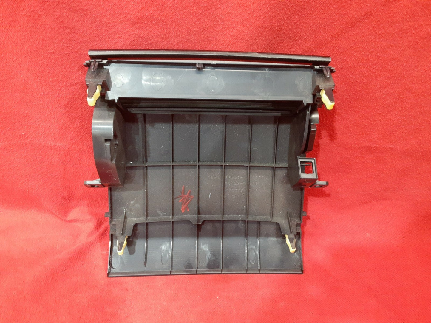 2004 2005 2006 2007 2008 2009 Toyota Prius Center Dash Cluster Trim Compartment