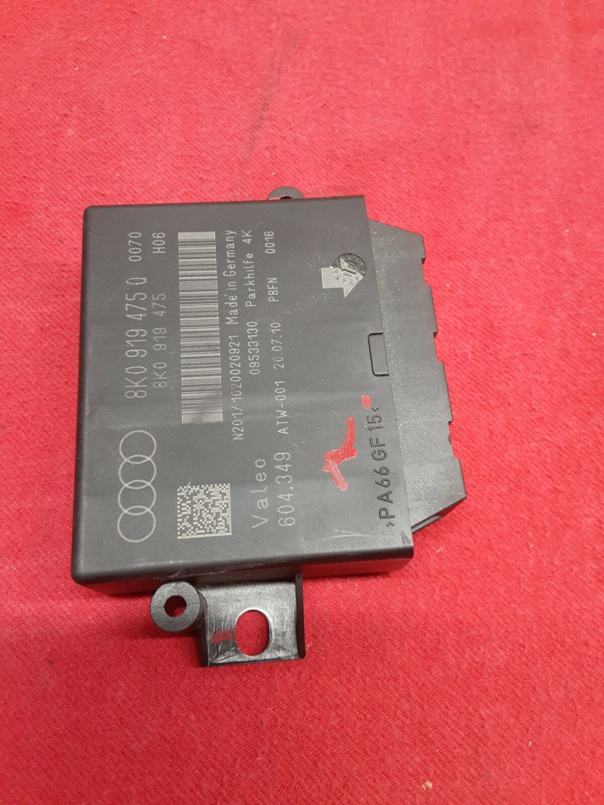 2008 - 2016 Audi A4 S4 A5 S5 - Park Control Module / Distance Module 8K09194750