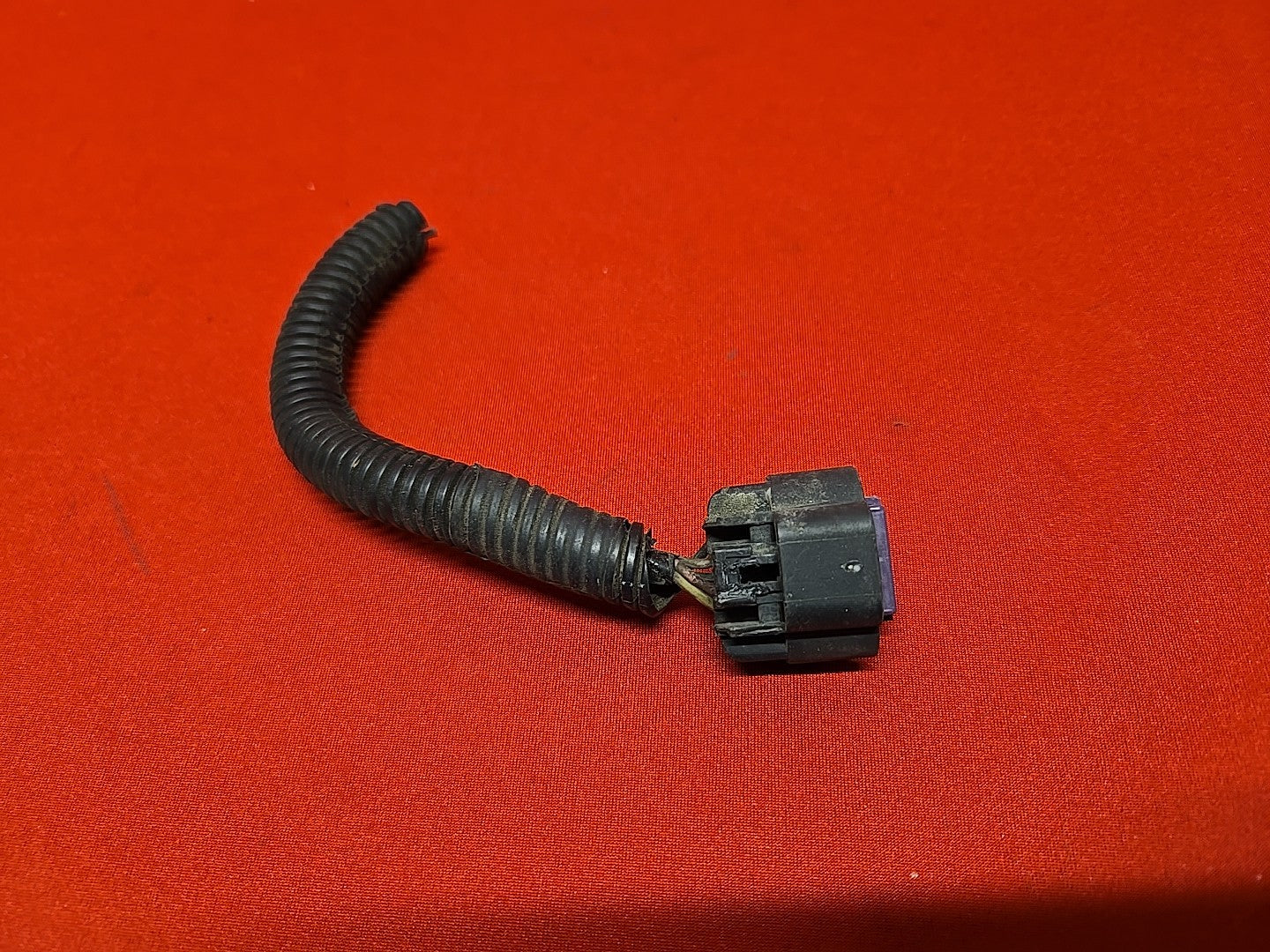 1999-2007 Silverado Sierra Yukon Tahoe Suburban Air Cleaner Box - PIGTAIL WIRE