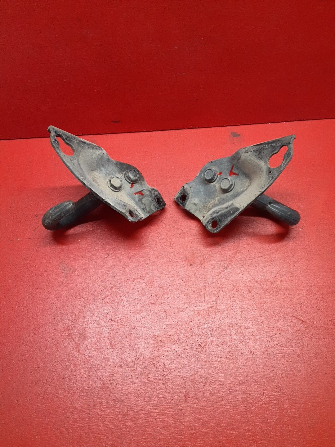 2005-2010 Jeep Grand Cherokee Commander Front Tow Hook Set Left Right