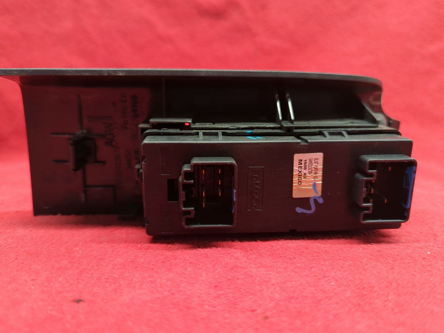 2008 2009 2010 2011 Ford Focus LEFT DRIVER FRONT Master Window Switch Bezel