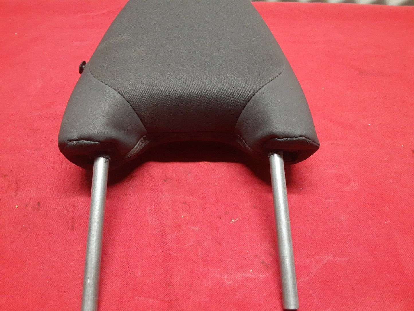 2006 2007 2008 Volvo S40 FRONT RIGHT PASSENGER Headrest Cloth Black Gray Stitch