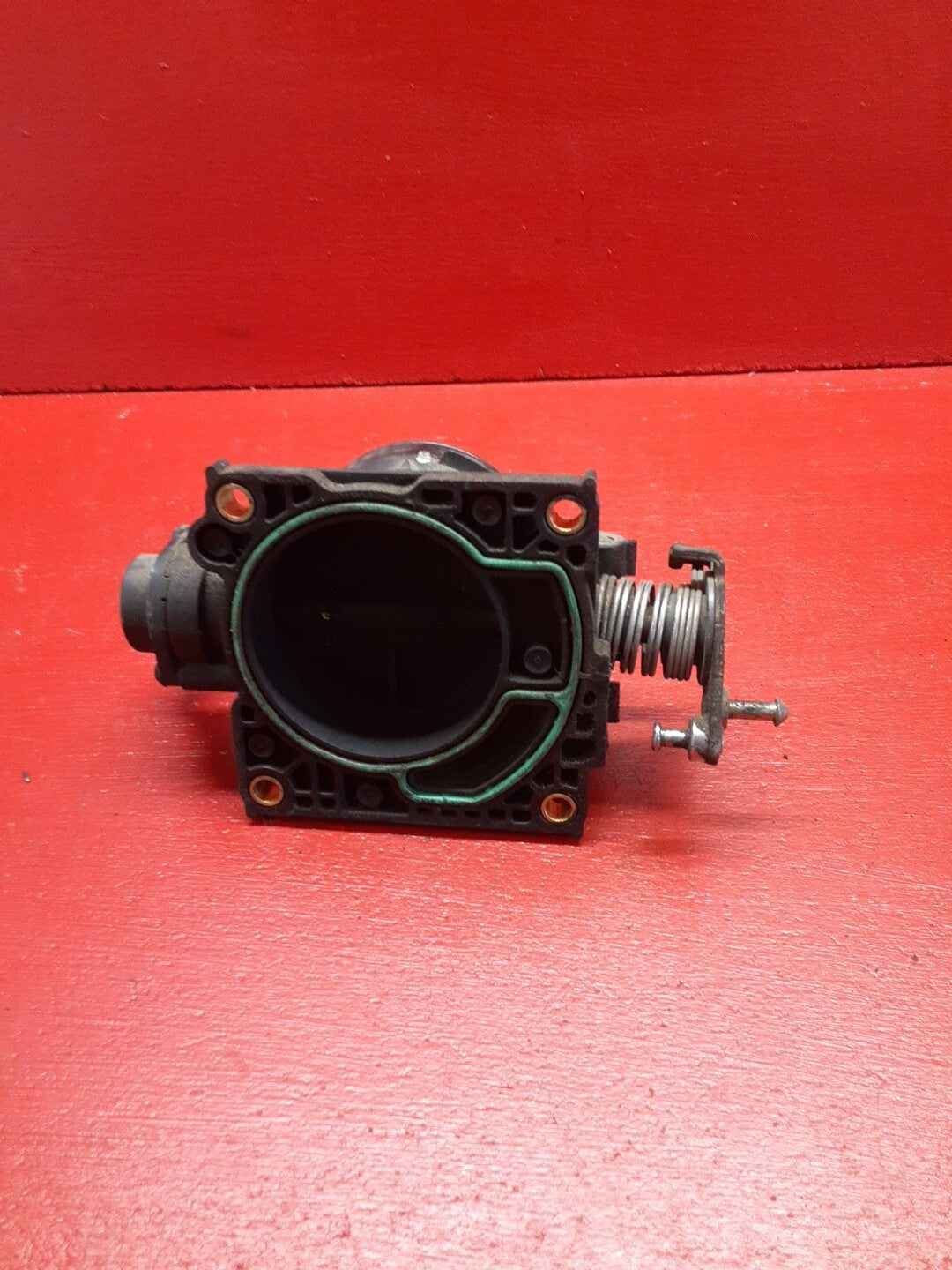 2005 Ford Focus 2.0L Throttle body Assembly 3S4Z9E926AC