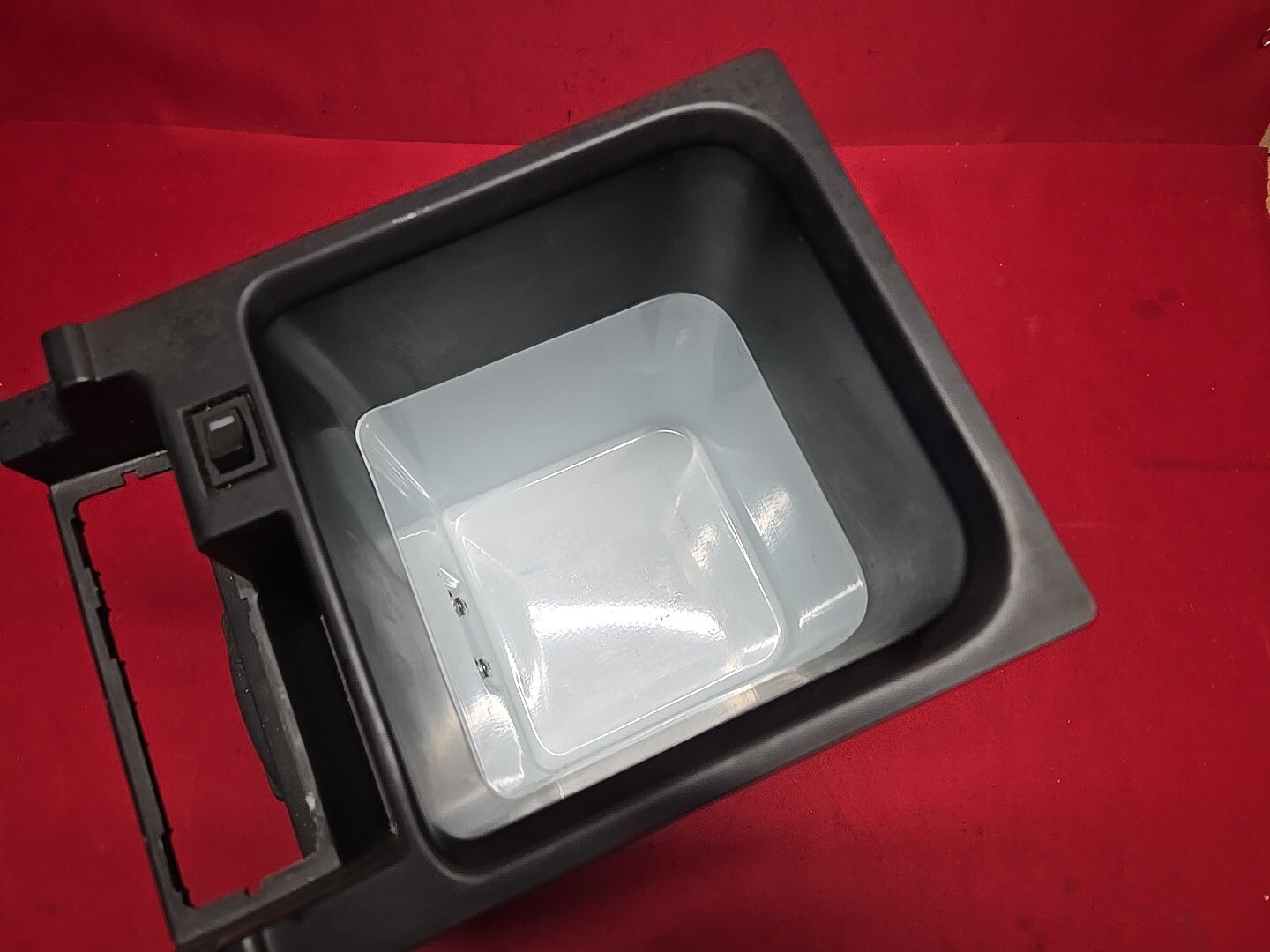 2013 - 2022 Land Range Rover Center Console Mini Fridge Cooler Compartment Unit
