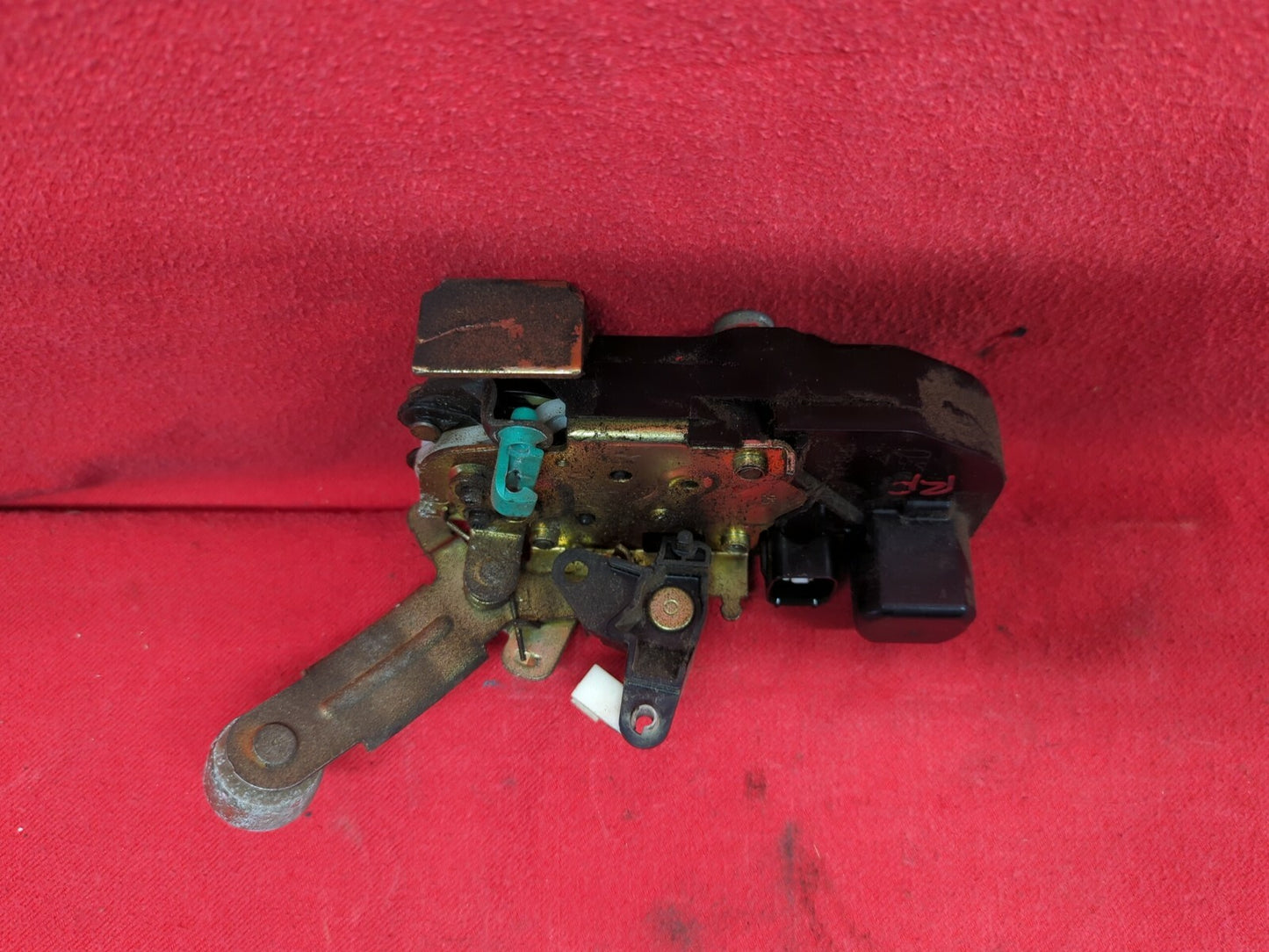 2003 2004 2005 2006 2007 Jeep Liberty FRONT RIGHT PASSENGER Latch Lock Actuator