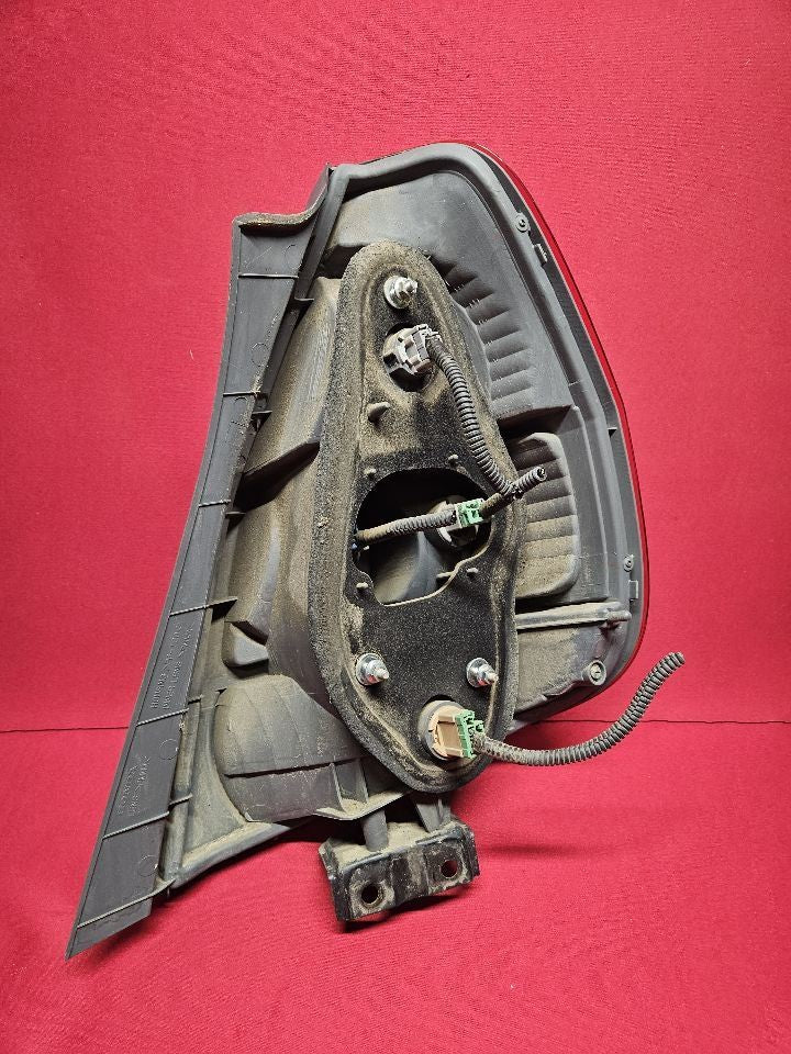 2007 2008 Honda Fit LEFT DRIVER Tail Light Lamp Assembly 33551-SLN-A01