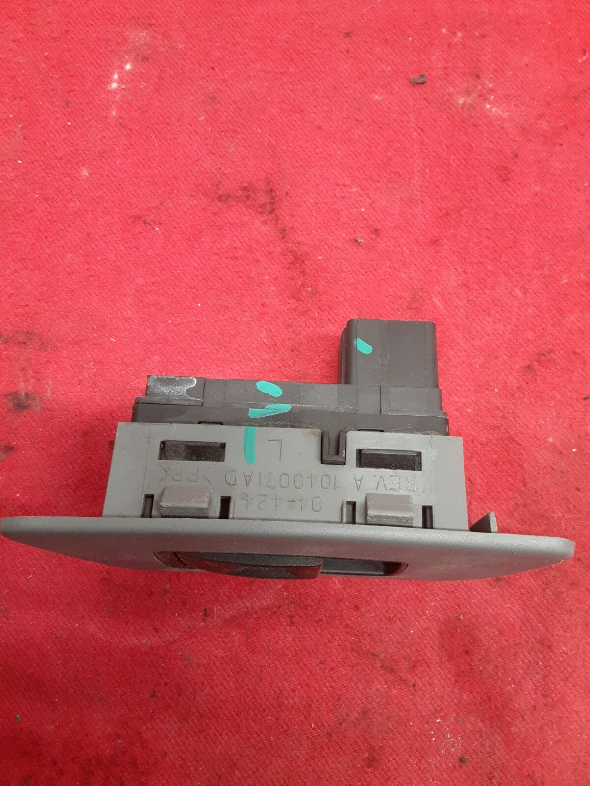 2004 2005 Dodge Durango LEFT DRIVER REAR Window Switch Bezel Slate Gray