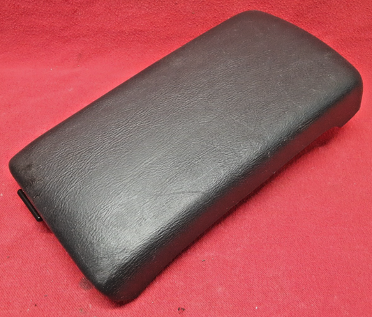 2002 - 2006 Subaru Legacy Outback Baja MANUAL TRANS Black Console Armrest Lid