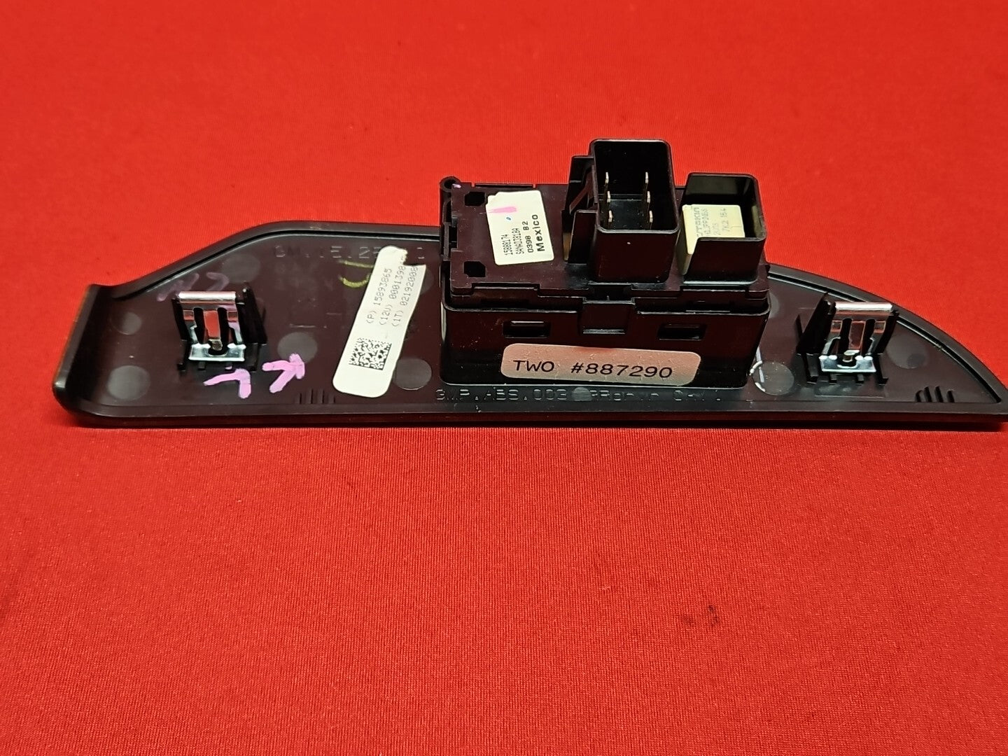 2007-2014 GM Chevrolet Tahoe / GMC Yukon Rear Left Door Window Switch W/ Trim