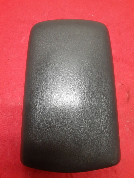 2002 - 2007 - Jeep Liberty Center Console Armret Arm Rest Lid Black