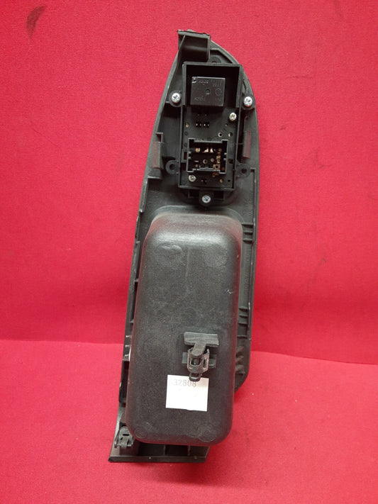 2006 - 2008 Honda Pilot FRONT PASSENGER SIDE WINDOW SWITCH w/BEZEL 83511S9VA10ZA