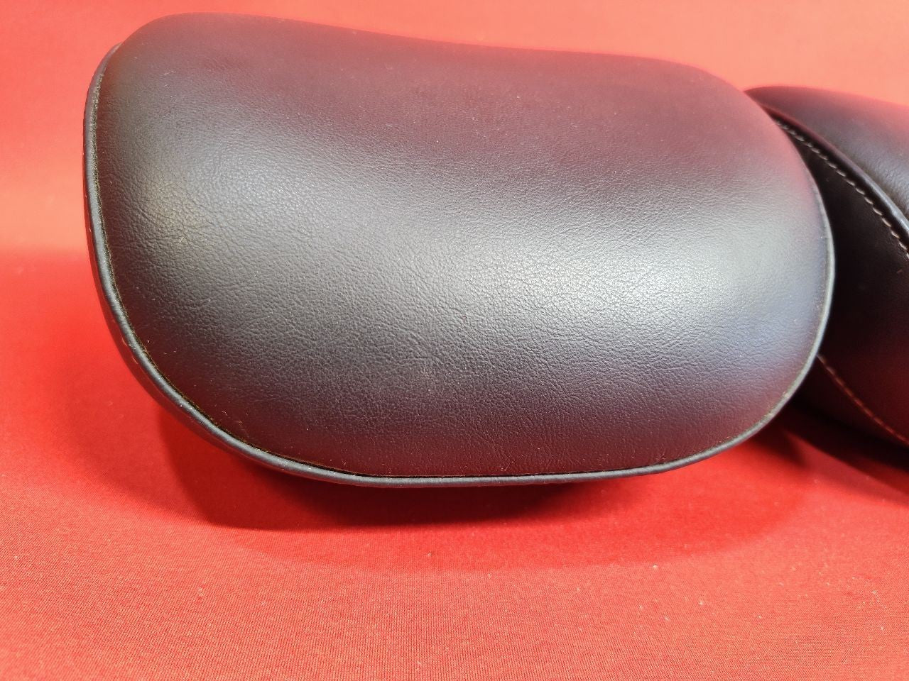 2011 Lexus IS250 IS350 FRONT Left Right Headrest Set Black Leather Grade A