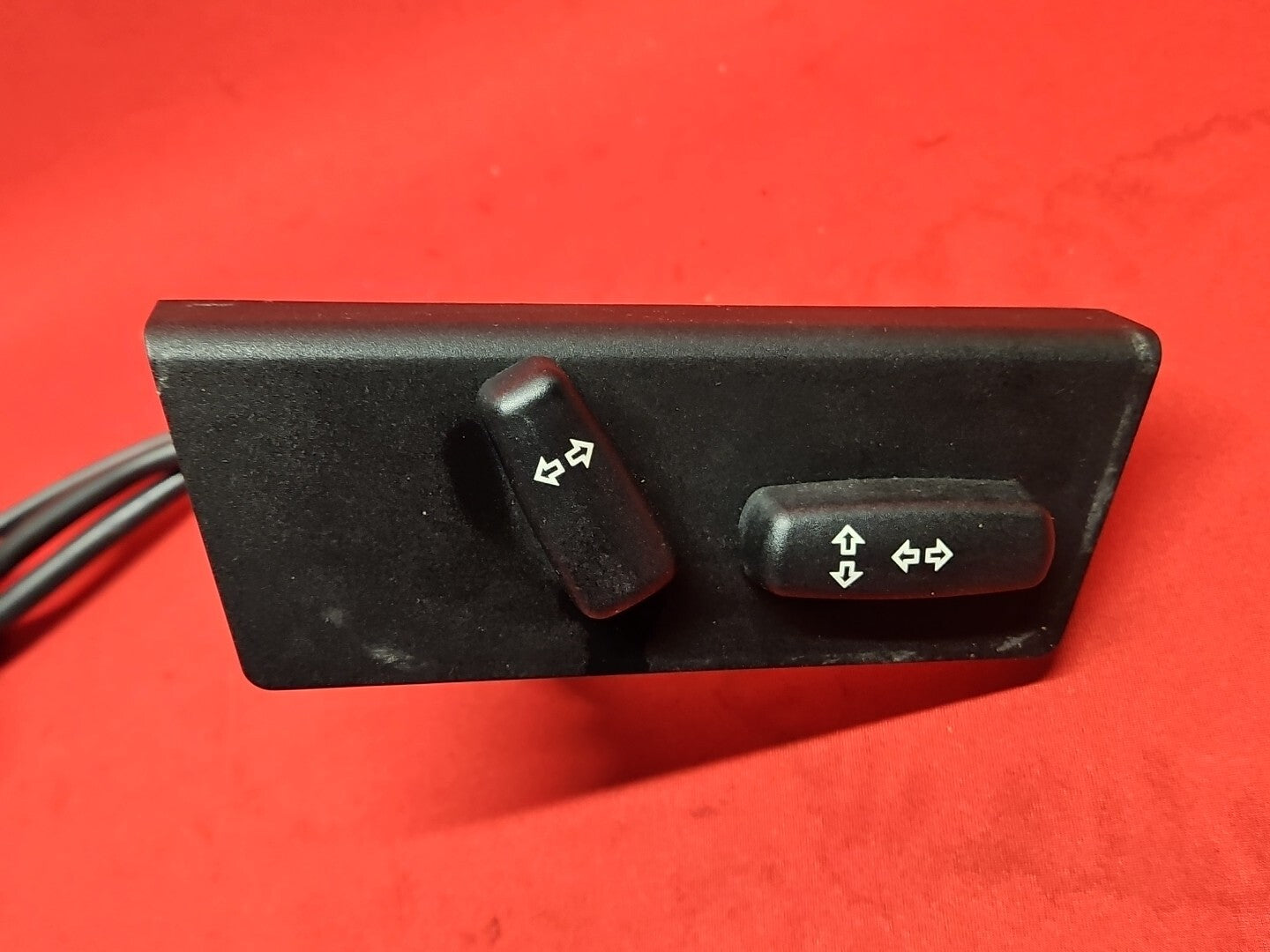 05 - 15 Land Rover Range Rover Sport / LR3 / LR2 Front Right Power Seat Switch
