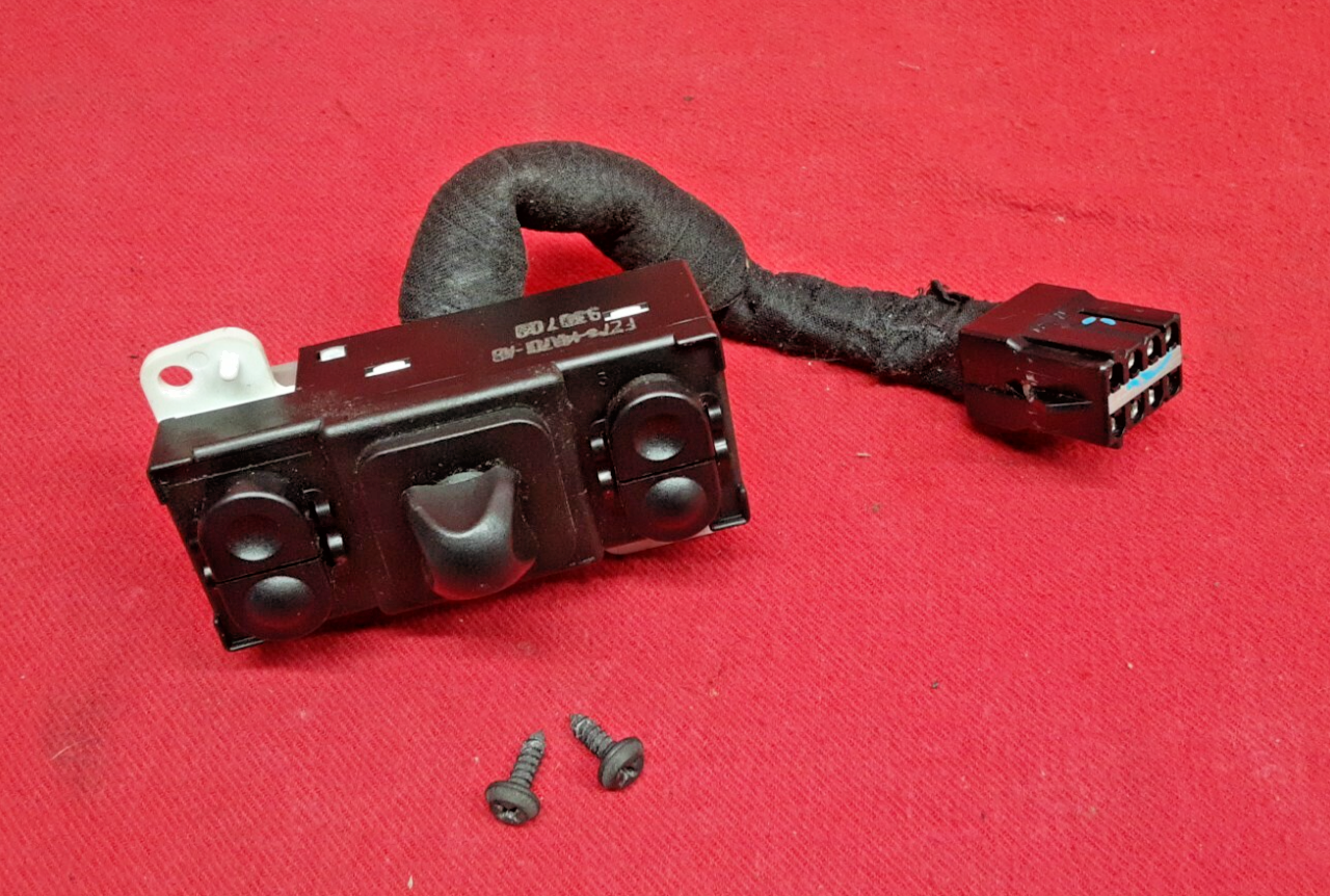 1990 1991 1992 1993 1994 Ford Explorer LEFT or RIGHT Lumbar Seat Switch Assembly