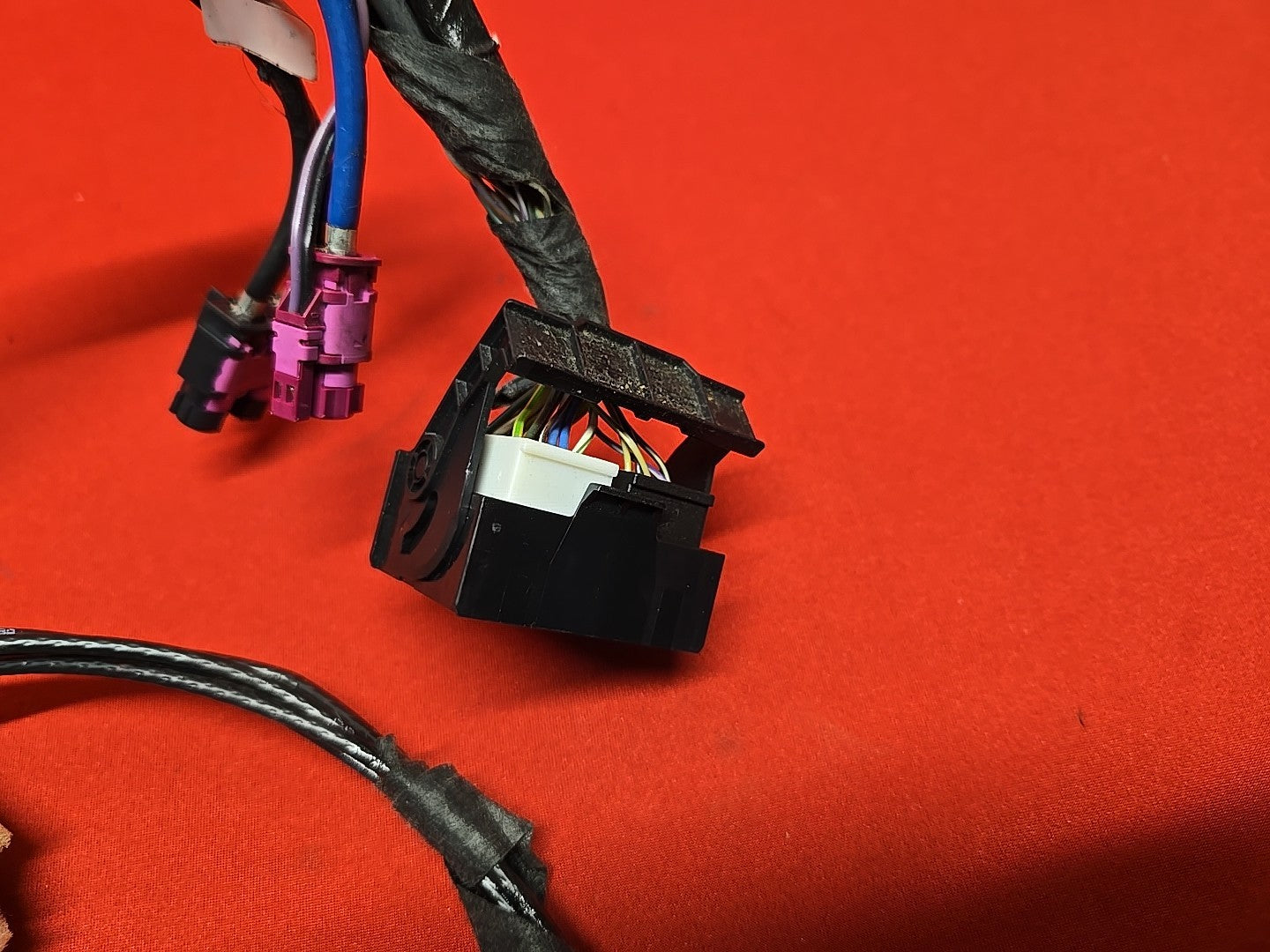 2017-2019 Land Rover / Jaguar Radio Stereo Audio Receiver - PIGTAIL WIRES ONLY