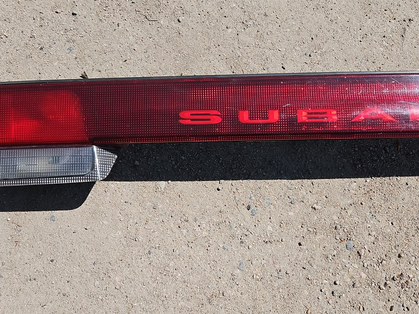 1997 1998 1998 Subaru Legacy SEDAN Center Mounted Deck Lid Tail Light Lamp