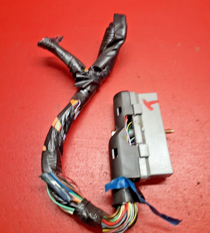 2001 Mazda Protege ECM ECU Engine Control Module PIGTAIL FSYG18881R0A
