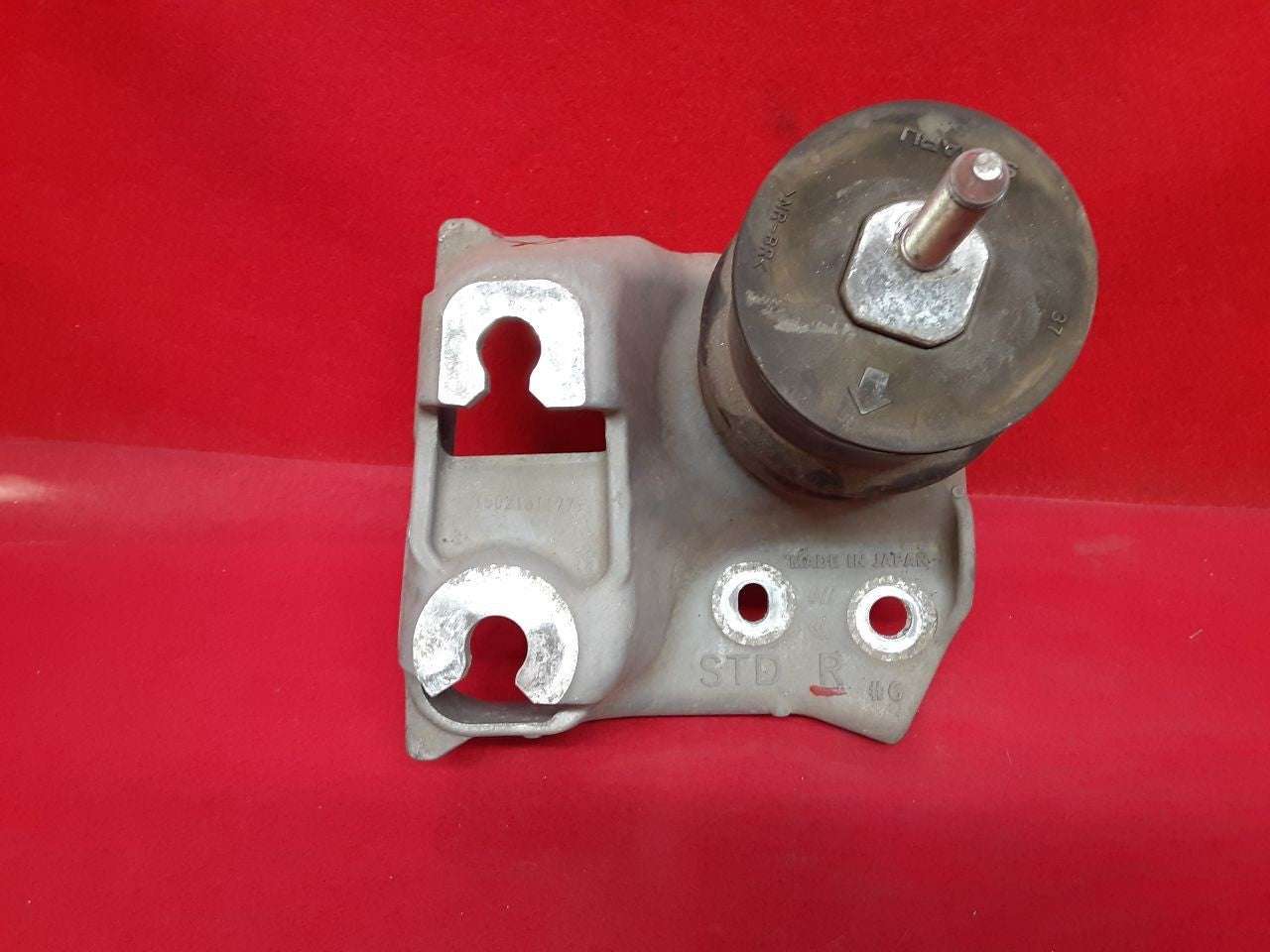 2015-2019 Subaru Legacy & Outback Auto Trans RIGHT PASSENGER Engine Mount