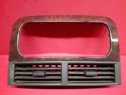 2001 - 2004 Jeep Grand Cherokee Instrument Panel Radio Vent Bezel  55116479AB