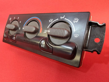 99-01 Silverado Suburban Tahoe Sierra Yukon HVAC Climate Control Unit w/ AC