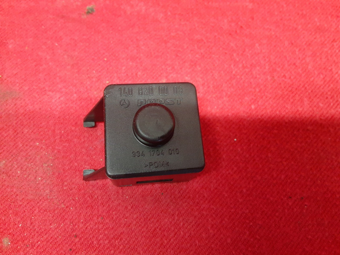 1994 - 2003 Mercedes Benz Cabin Air Sensor Front Dome Console DUST COVER CAP