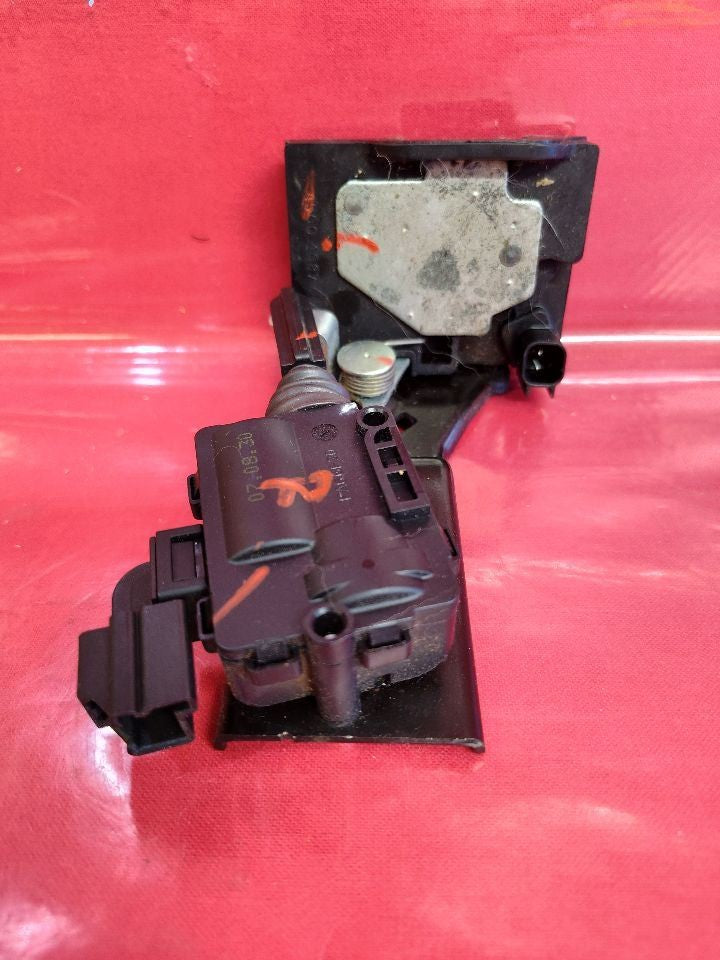 2008-2012 Ford Escape Mercury Mariner Liftgate Tailgate Latch Lock Actuator