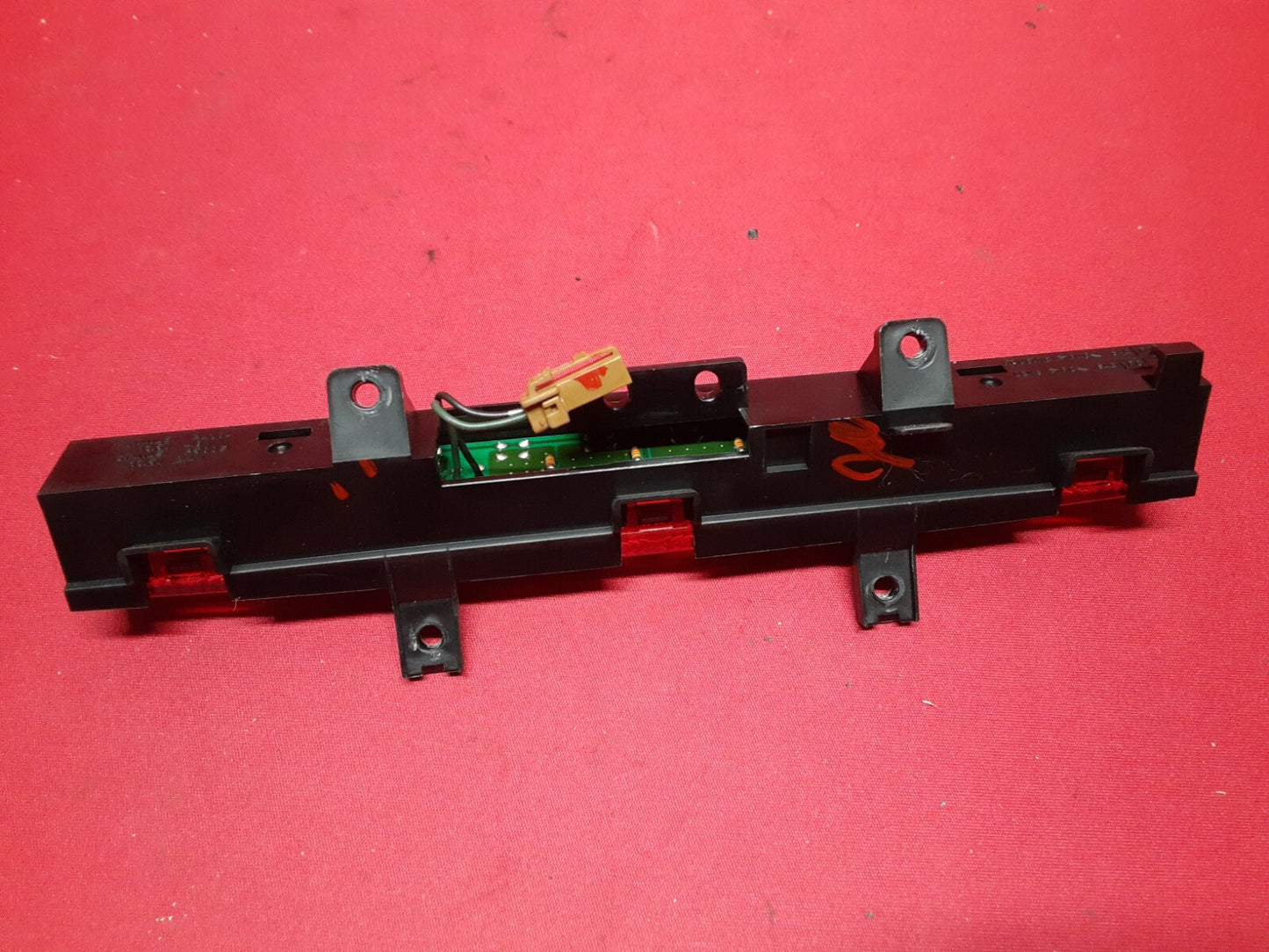 2011 - 2019 Infiniti High Mount Third 3rd Brake Light Stop Lamp 	26590-1MA0A