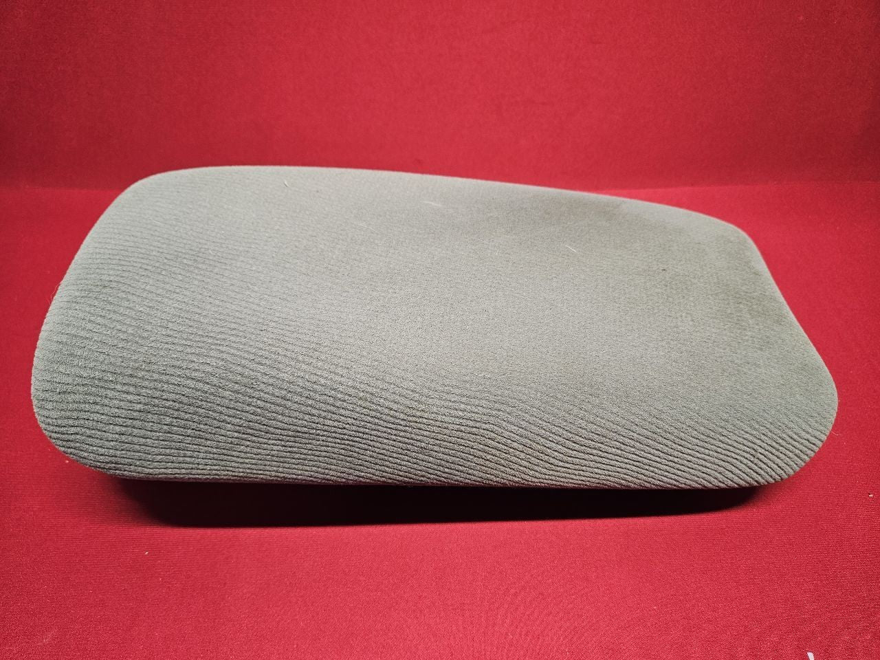 1995-1999 Oldsmobile Aurora Floor Center Console Arm Rest Lid Top Grey Cloth