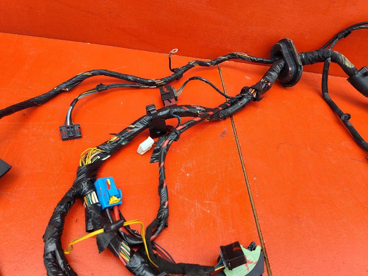 2012 Fiat 500 1.4L Engine w/ Fuse Box Headlamp To Dash Wiring Harness 68085577AC
