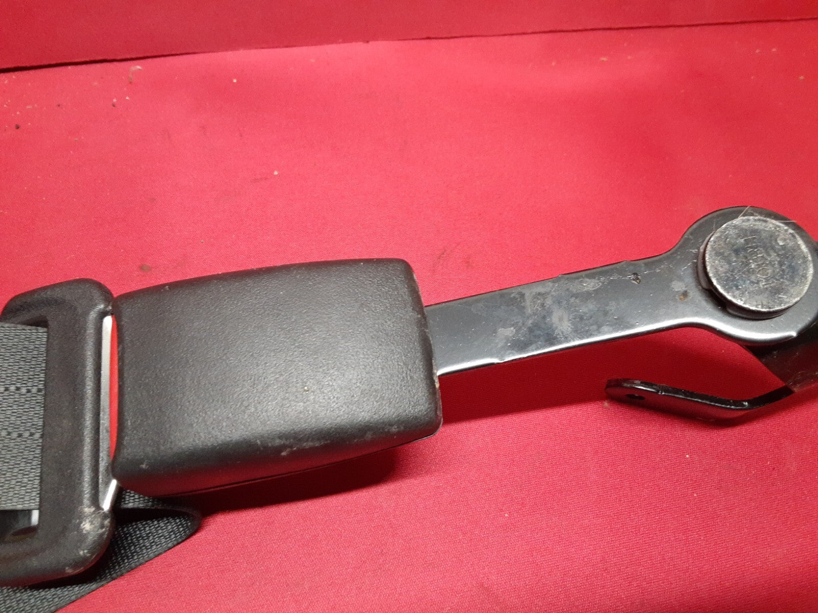2011 - 2019 Infiniti REAR RIGHT PASSENGER Seat Belt w/ Buckle Black 88844-1MA0B
