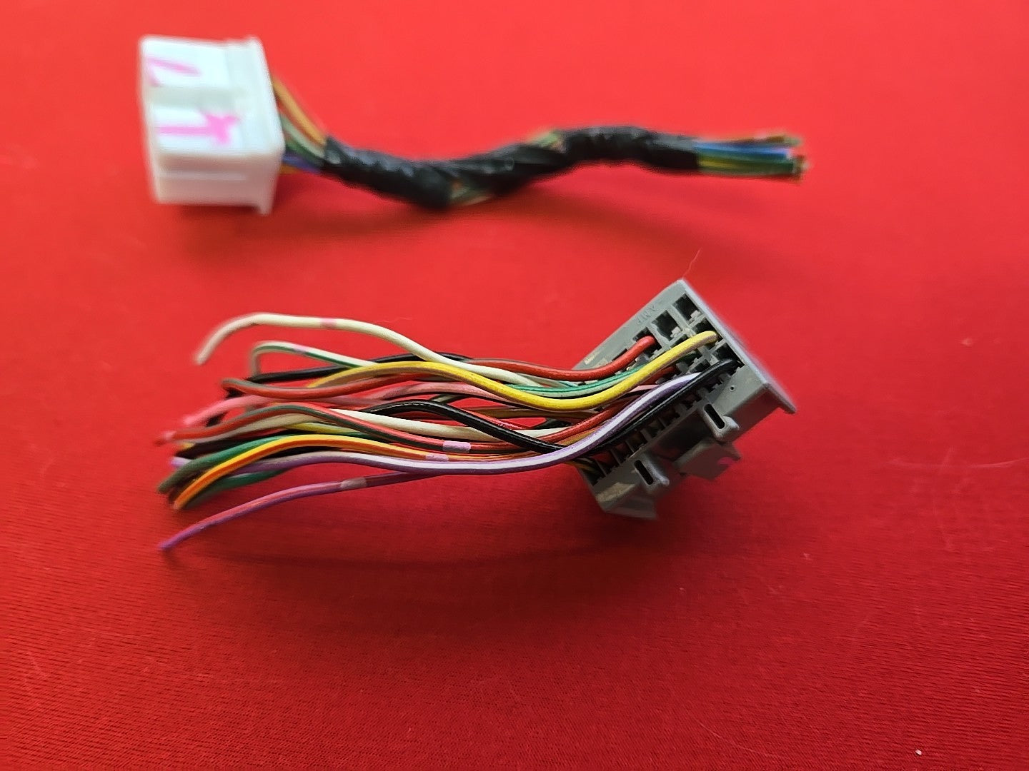 2000 2001 Nissan Maxima 3.0L V6 Auto Transmission Control Module TCM - PIGTAILS