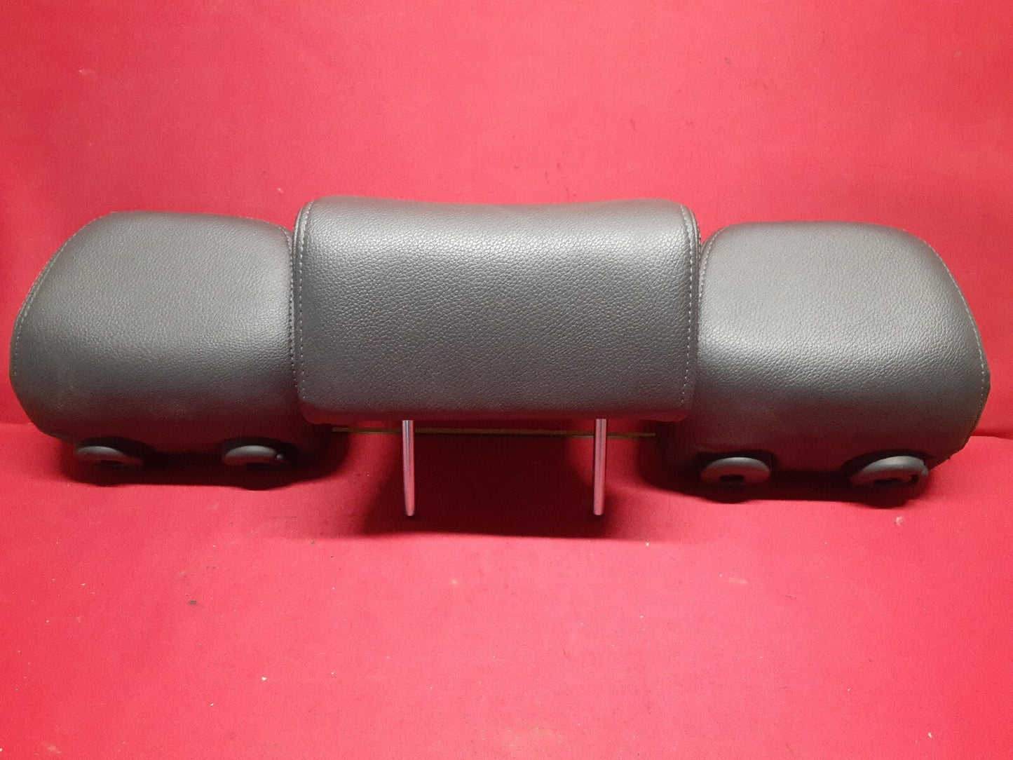 2011 - 2013 Kia Sorento REAR 2nd Row Headrest SET Black Leather 89700-1U120L-AA