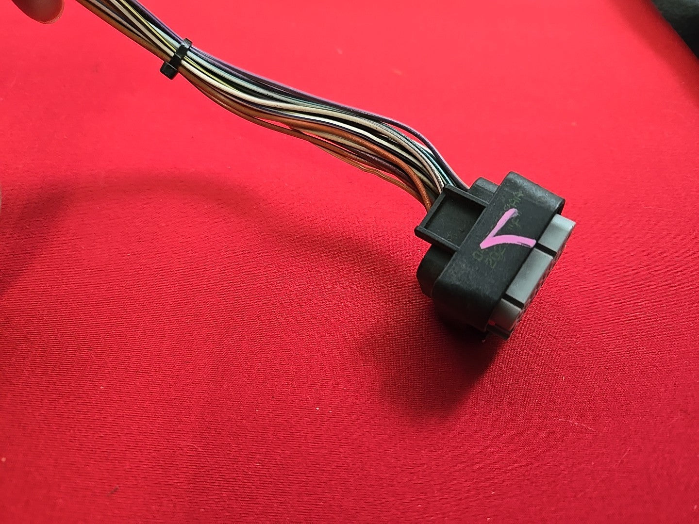 2006 2007 Chrysler Town & Country Dodge Caravan Body Control Module - PIGTAILS