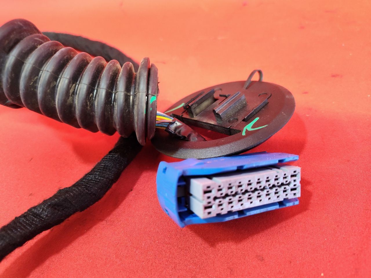 2013-2019 Fiat 500 FRONT LEFT DRIVER Door Wiring Harness 68186549AB