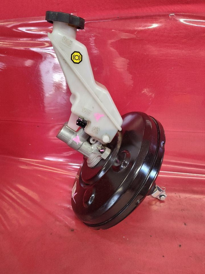 2016-2020 Kia Sorento Power Brake Booster w/ Master Cylinder - 81k Miles