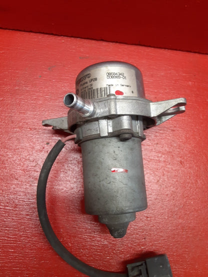2998-2006 Volvo Brake Servo Vacuum Pump 08684342