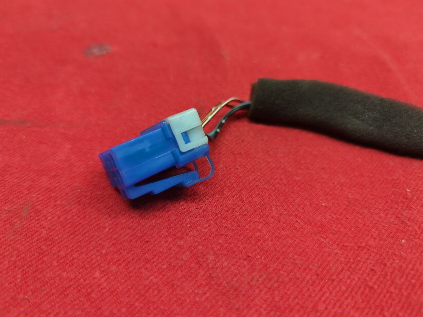 Infiniti 1999 - 2001 I30 2002 - 2004 I35 Traction Control TCS Switch PIGTAIL