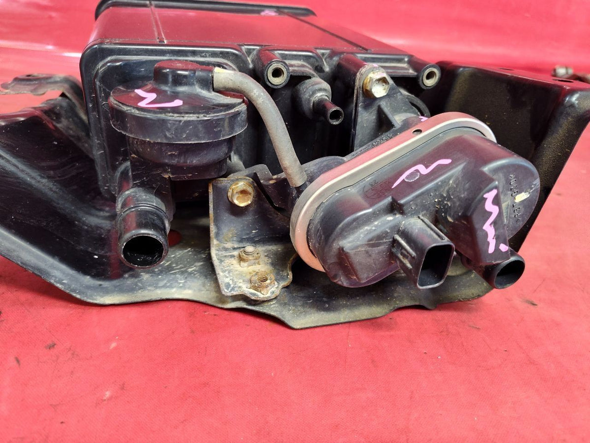 2006-2012 Toyota Rav4 Japan Evaporative Emissions Charcoal Vapor Canister + Pump
