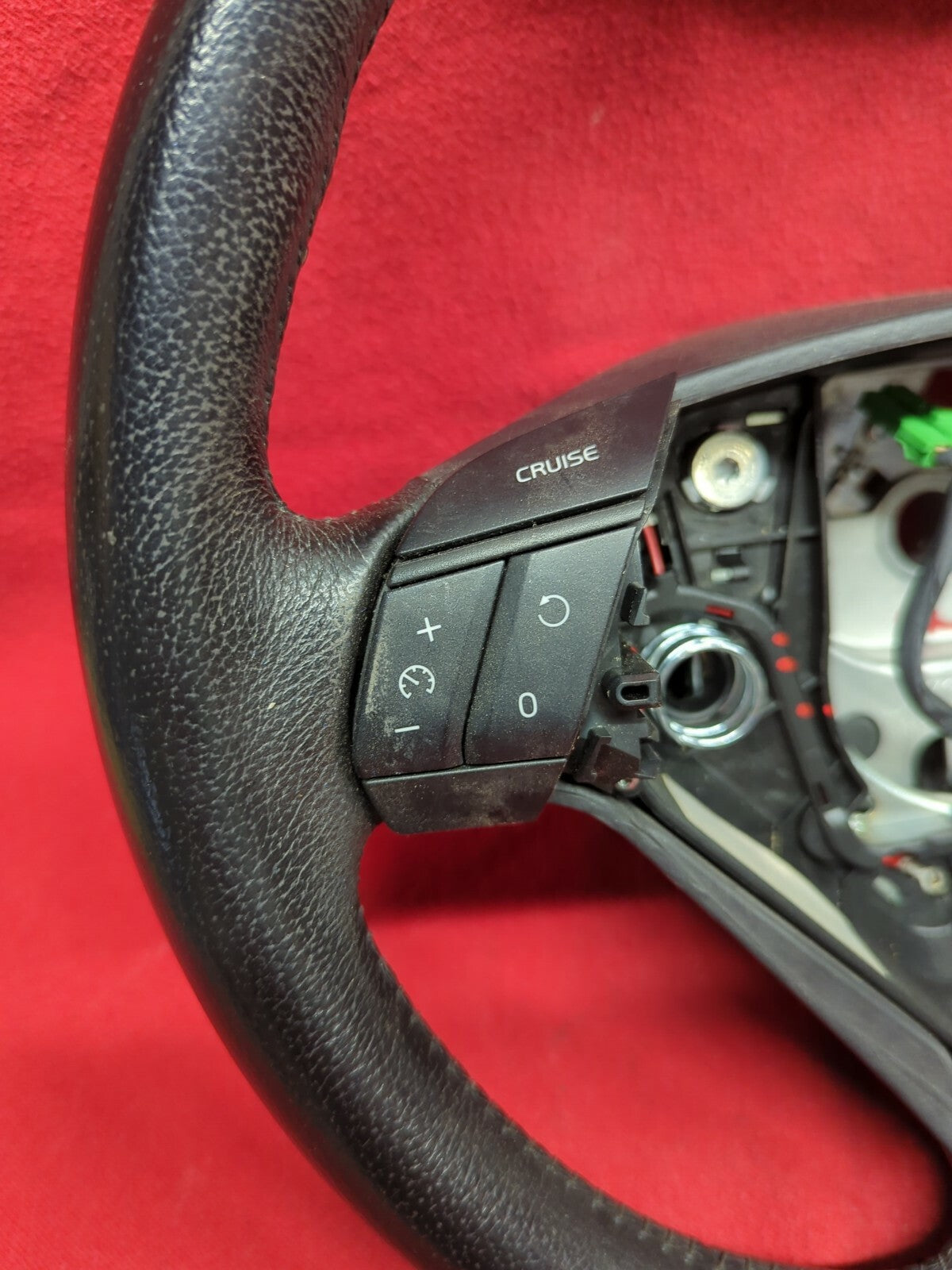 2003 - 2009 Volvo S60 Steering Wheel Black w/ Cruise Control