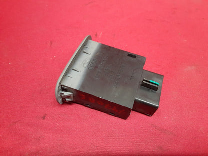 2007 2008 Kia Sorento Trunk Hatch Liftgate Release Button Light Grey 93550-3E010