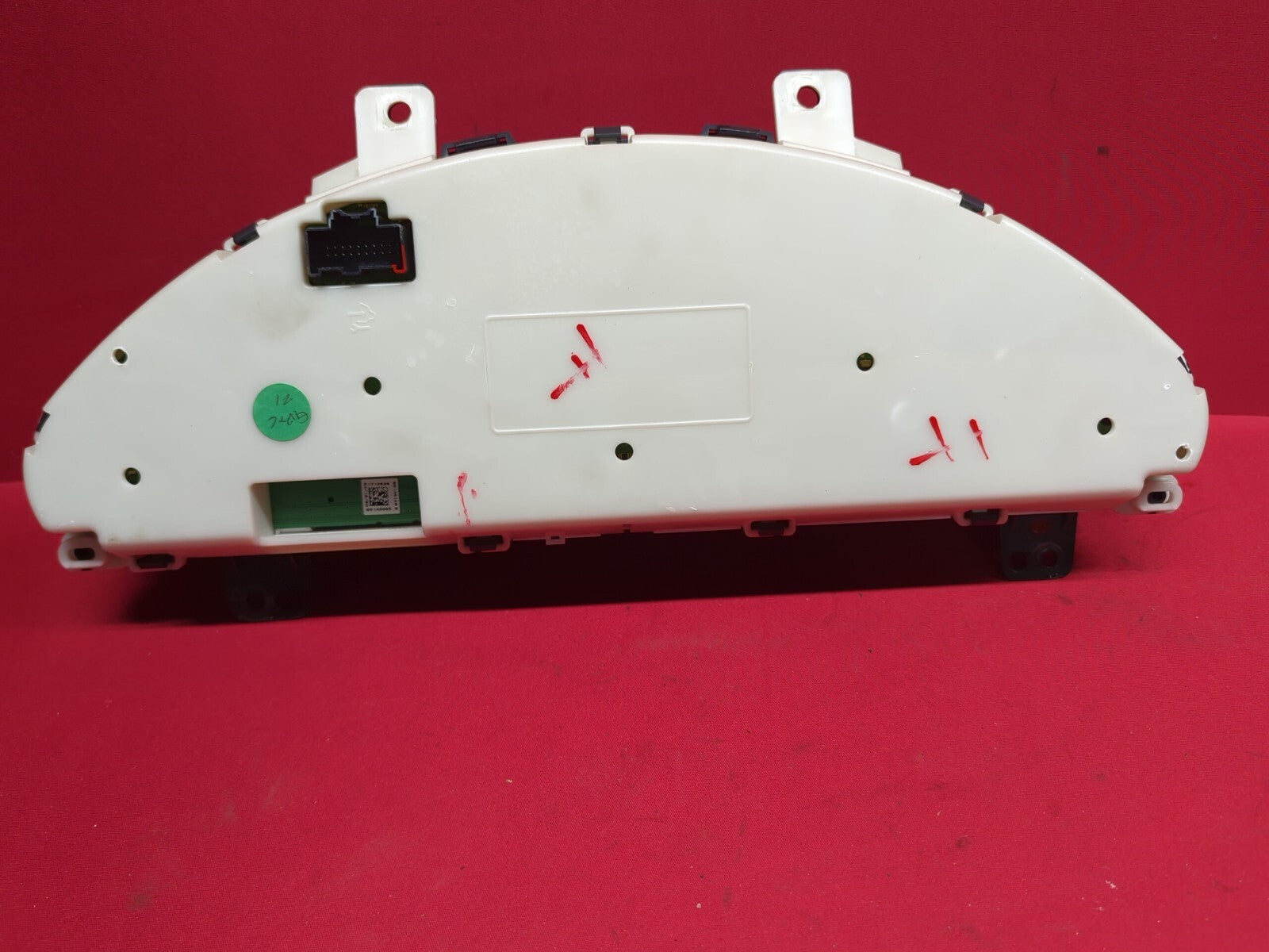 2008 - 2013 Buick Enclave Speedometer Instrument Cluster 25810790 / 23172423