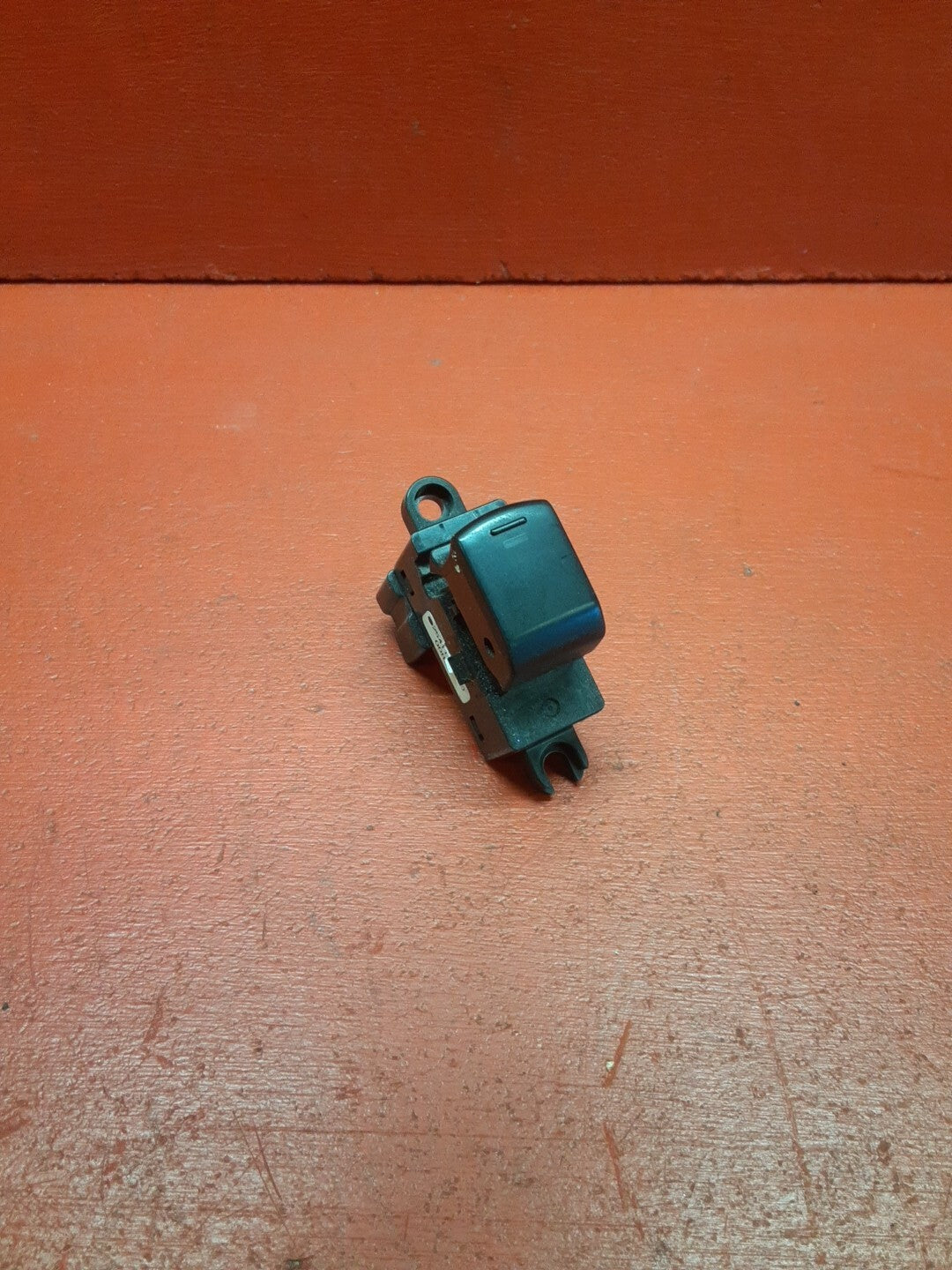 2005-2021 Nissan Multi Vehicle Rear Left Window Switch 25411-EA003