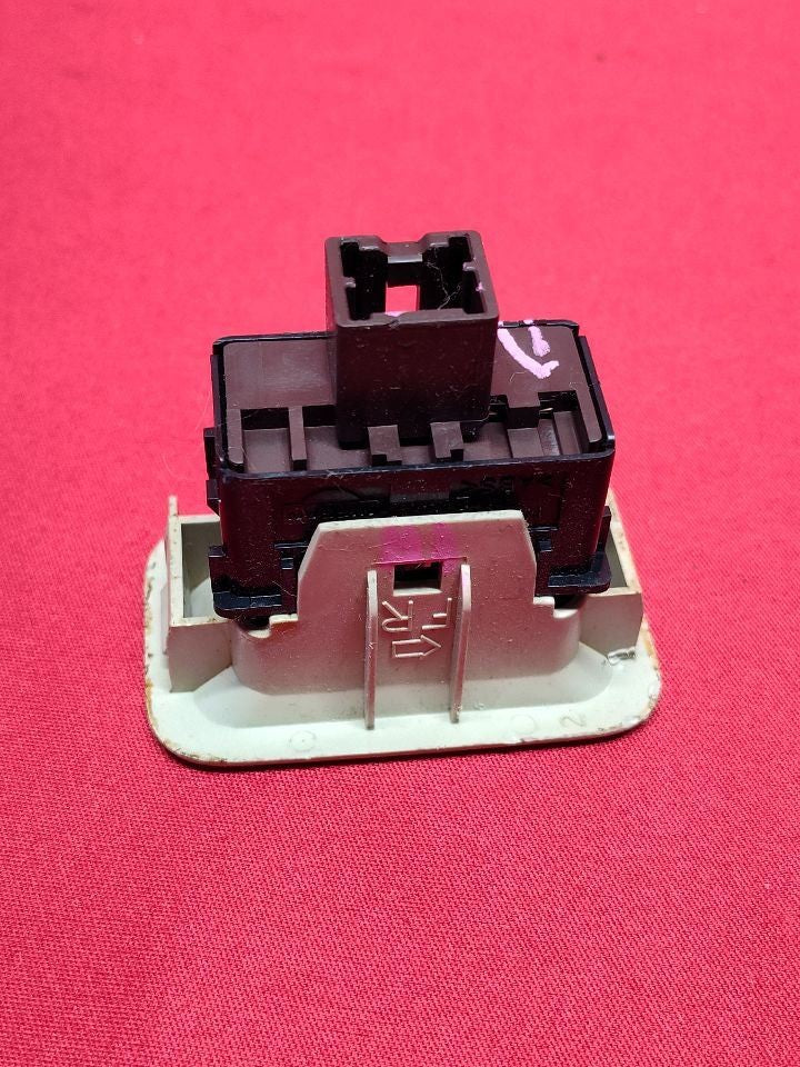 2011-2020 Infiniti 2017-2024 Nissan REAR Second 2nd Row Power Fold Seat Switch