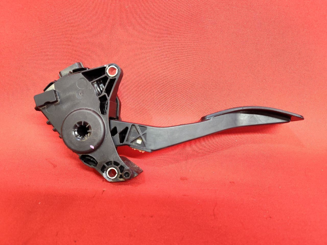 2013-2018 Nissan Altima 16-23 Maxima Accelerator Gas Foot Pedal Travel Sensor