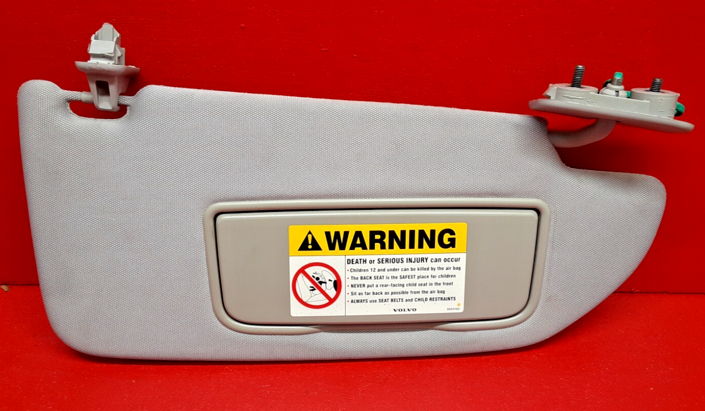 2003 - 2006 Volvo XC90 RIGHT PASSENGER SIDE Sun Visor Illuminated