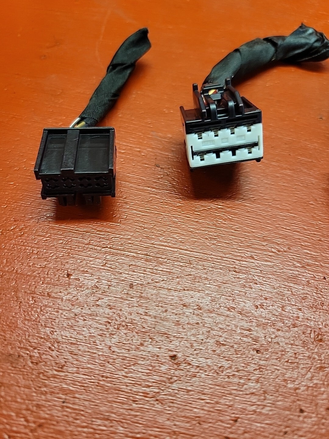 2011-2016 Chevrolet Cruze Radio Amplifier Unit Pigtails 95228887